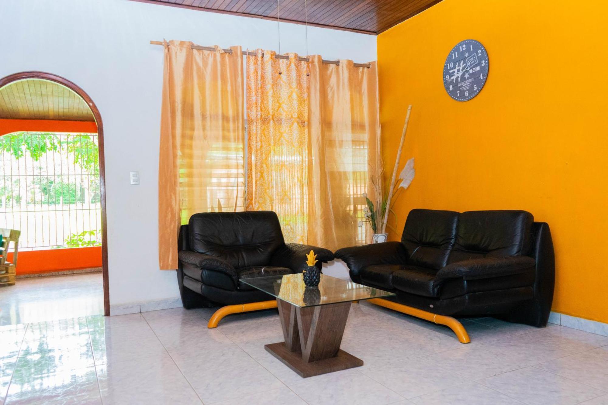 Hostal Familiar Argenal - David Luaran gambar