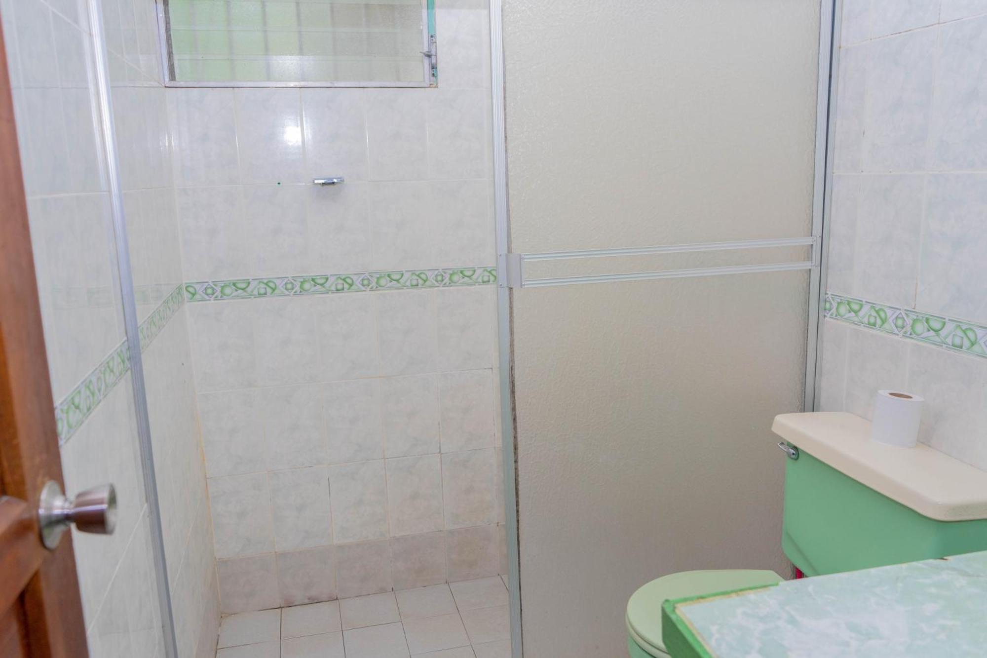 Hostal Familiar Argenal - David Luaran gambar