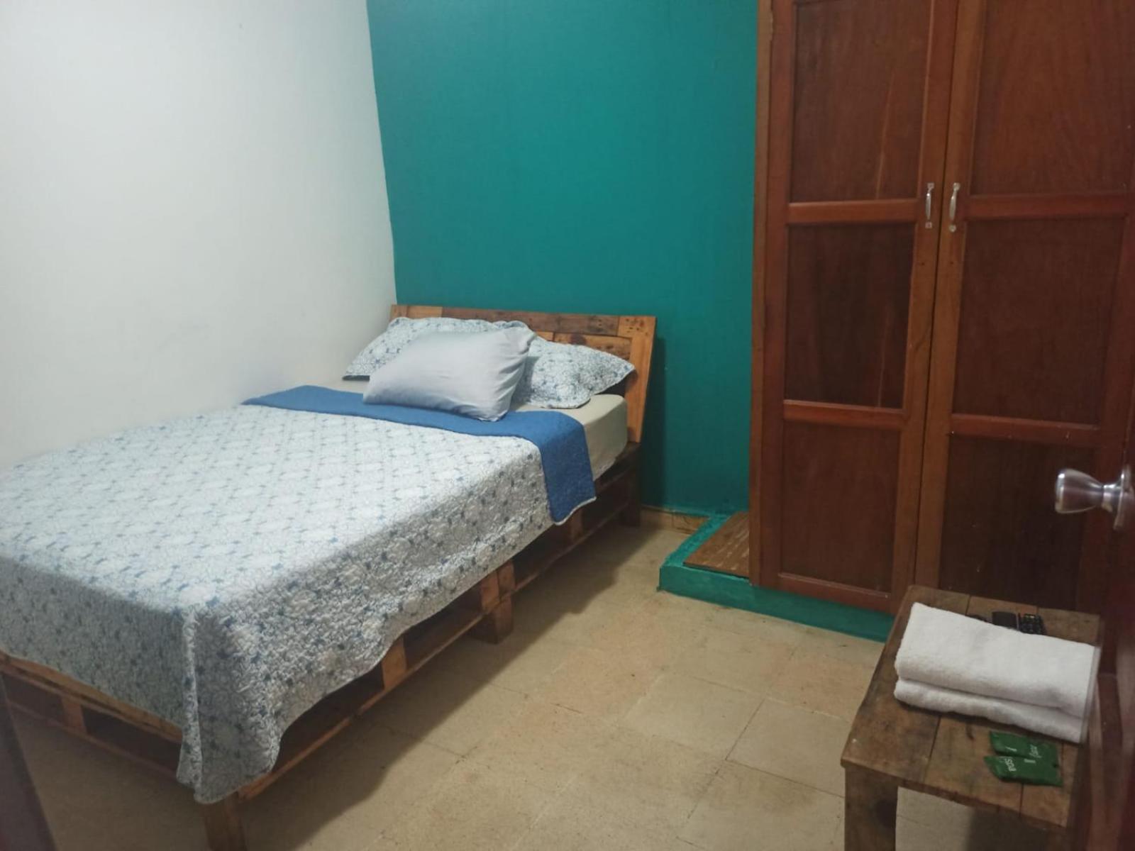 Hostal Familiar Argenal - David Luaran gambar